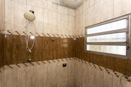 Casa à venda com 270m², 3 quartos e 1 vaga Casa à venda com 270m², 3 quartos e 1 vagaBanheiro 2