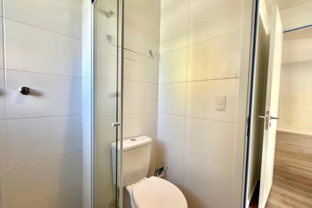 Apartamento para alugar com 48m², 2 quartos e sem vaga Apartamento para alugar com 48m², 2 quartos e sem vagaBanheiro da Suíte