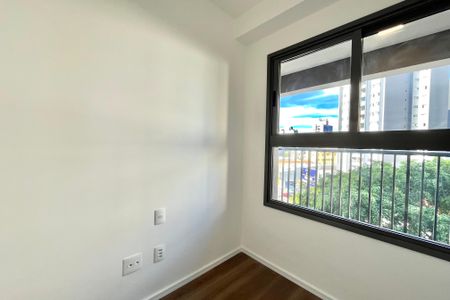 Apartamento para alugar com 48m², 2 quartos e sem vaga Apartamento para alugar com 48m², 2 quartos e sem vagaBanheiro Corredor
