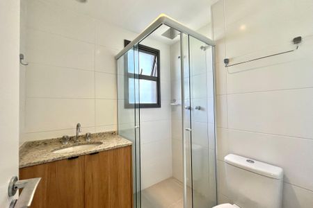 Apartamento para alugar com 48m², 2 quartos e sem vaga Apartamento para alugar com 48m², 2 quartos e sem vagaBanheiro da Suíte