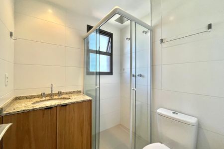 Apartamento para alugar com 48m², 2 quartos e sem vaga Apartamento para alugar com 48m², 2 quartos e sem vagaBanheiro da Suíte