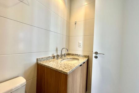 Apartamento para alugar com 48m², 2 quartos e sem vaga Apartamento para alugar com 48m², 2 quartos e sem vagaBanheiro Corredor