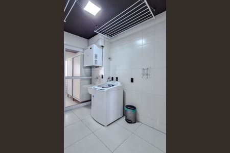 Apartamento para alugar com 242m², 3 quartos e 3 vagas Apartamento para alugar com 242m², 3 quartos e 3 vagasÁrea de Serviço