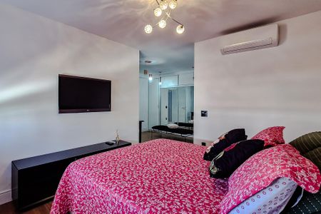 Apartamento para alugar com 242m², 3 quartos e 3 vagas Apartamento para alugar com 242m², 3 quartos e 3 vagasSuíte