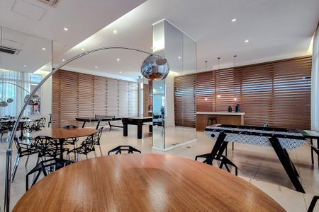 Apartamento para alugar com 242m², 3 quartos e 3 vagas Apartamento para alugar com 242m², 3 quartos e 3 vagasÁrea comum