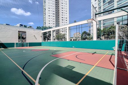 Apartamento para alugar com 242m², 3 quartos e 3 vagas Apartamento para alugar com 242m², 3 quartos e 3 vagasQuadra Esportiva
