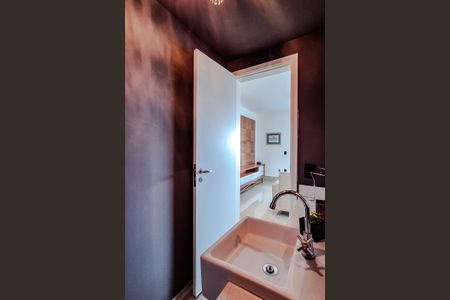 Apartamento para alugar com 242m², 3 quartos e 3 vagas Apartamento para alugar com 242m², 3 quartos e 3 vagasLavabo