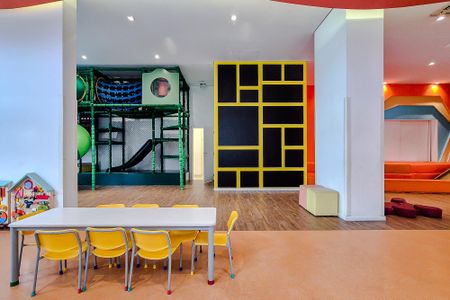 Apartamento para alugar com 242m², 3 quartos e 3 vagas Apartamento para alugar com 242m², 3 quartos e 3 vagasBrinquedoteca