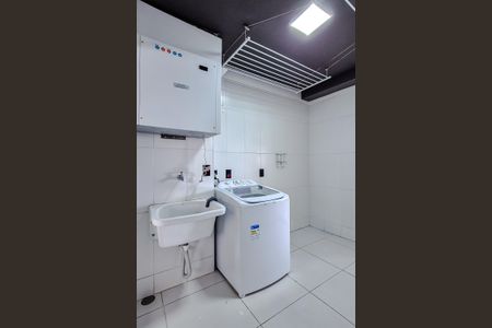 Apartamento para alugar com 242m², 3 quartos e 3 vagas Apartamento para alugar com 242m², 3 quartos e 3 vagasÁrea de Serviço