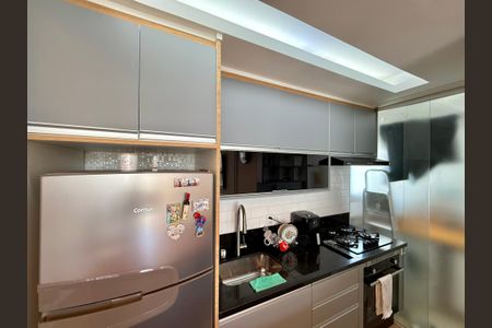 Apartamento para alugar com 85m², 2 quartos e 2 vagas Apartamento para alugar com 85m², 2 quartos e 2 vagasCozinha