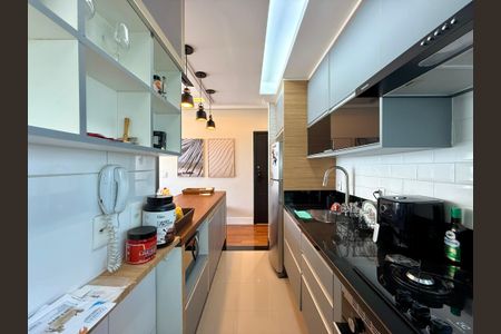 Apartamento para alugar com 85m², 2 quartos e 2 vagas Apartamento para alugar com 85m², 2 quartos e 2 vagasCozinha