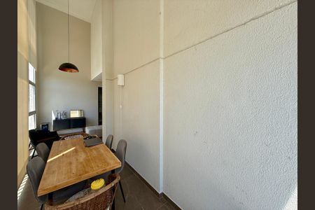 Apartamento para alugar com 85m², 2 quartos e 2 vagas Apartamento para alugar com 85m², 2 quartos e 2 vagasSala