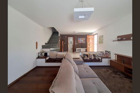 Sala de casa para alugar com 4 quartos, 172m² em Vila Guaca, São Paulo