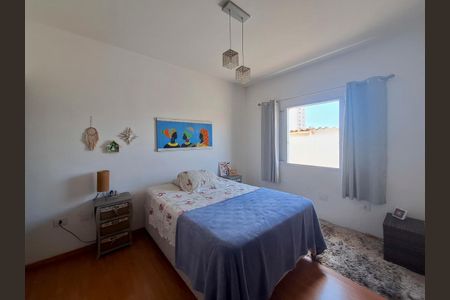 Casa para alugar com 172m², 4 quartos e 2 vagasSuíte