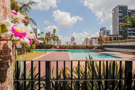 Apartamento à venda com 84m², 2 quartos e 2 vagas Apartamento à venda com 84m², 2 quartos e 2 vagasPiscina