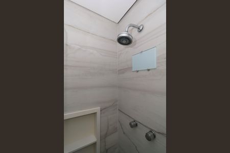 Apartamento à venda com 84m², 2 quartos e 2 vagas Apartamento à venda com 84m², 2 quartos e 2 vagasBanheiro social