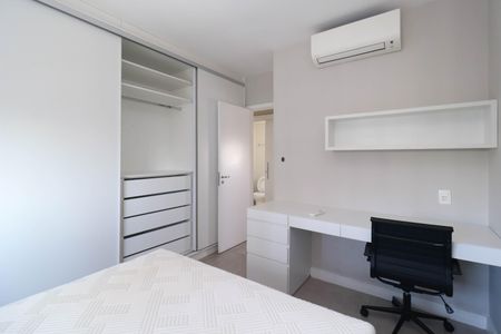 Apartamento à venda com 84m², 2 quartos e 2 vagas Apartamento à venda com 84m², 2 quartos e 2 vagasSuíte