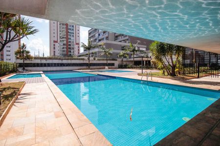 Apartamento à venda com 84m², 2 quartos e 2 vagas Apartamento à venda com 84m², 2 quartos e 2 vagasPiscina