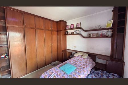 Casa à venda com 250m², 3 quartos e 6 vagas Casa à venda com 250m², 3 quartos e 6 vagasQuarto 2