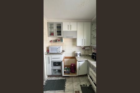 Casa à venda com 250m², 3 quartos e 6 vagas Casa à venda com 250m², 3 quartos e 6 vagasCozinha