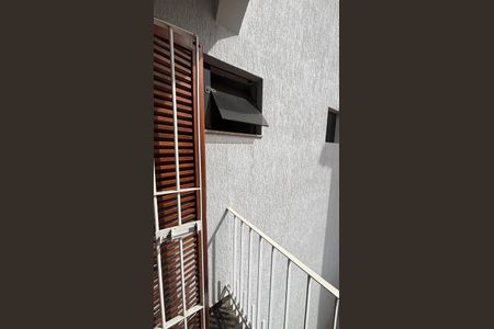 Casa à venda com 250m², 3 quartos e 6 vagas Casa à venda com 250m², 3 quartos e 6 vagasQuarto 1 Varanda