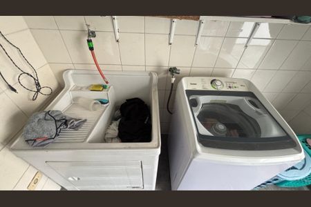 Casa à venda com 250m², 3 quartos e 6 vagas Casa à venda com 250m², 3 quartos e 6 vagasGaragem - Area de Serviço