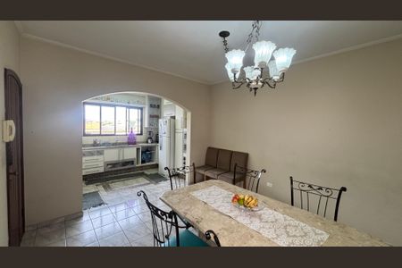 Casa à venda com 250m², 3 quartos e 6 vagas Casa à venda com 250m², 3 quartos e 6 vagasCopa