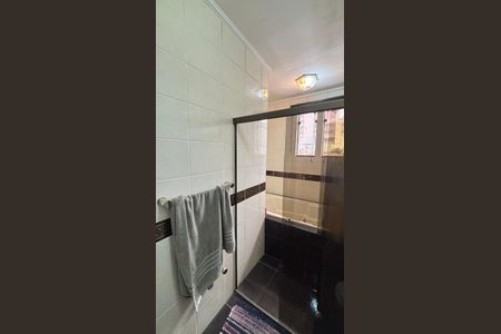 Casa à venda com 250m², 3 quartos e 6 vagas Casa à venda com 250m², 3 quartos e 6 vagasBanheiro da Suíte