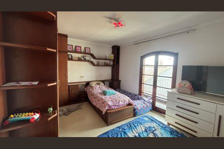 Casa à venda com 250m², 3 quartos e 6 vagas Casa à venda com 250m², 3 quartos e 6 vagasQuarto 2