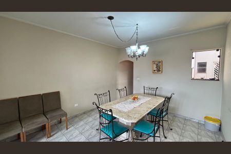 Casa à venda com 250m², 3 quartos e 6 vagas Casa à venda com 250m², 3 quartos e 6 vagasCopa