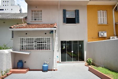 Casa à venda com 180m², 4 quartos e 2 vagasQuintal