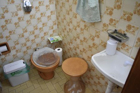 Casa à venda com 180m², 4 quartos e 2 vagasBanheiro Suíte