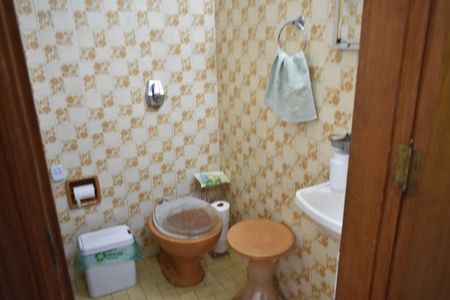 Casa à venda com 180m², 4 quartos e 2 vagasBanheiro Suíte