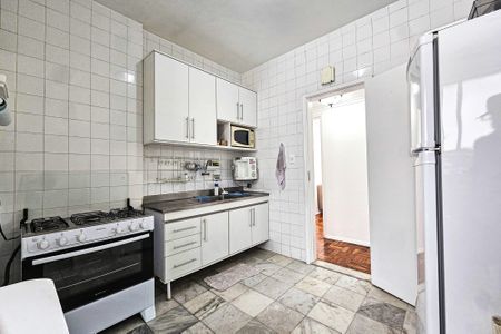 Apartamento para alugar com 160m², 4 quartos e 2 vagas Apartamento para alugar com 160m², 4 quartos e 2 vagasCozinha