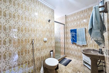 Apartamento para alugar com 160m², 4 quartos e 2 vagas Apartamento para alugar com 160m², 4 quartos e 2 vagasBanheiro