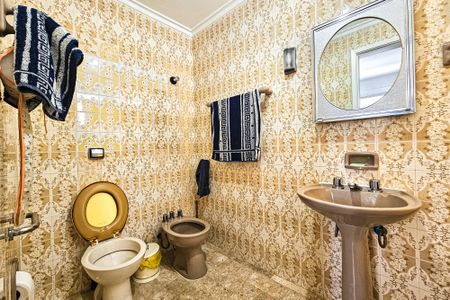 Apartamento para alugar com 160m², 4 quartos e 2 vagas Apartamento para alugar com 160m², 4 quartos e 2 vagasBanheiro da Suíte