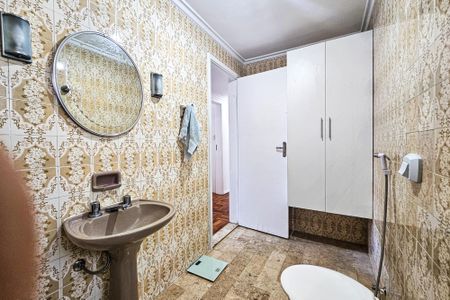 Apartamento para alugar com 160m², 4 quartos e 2 vagas Apartamento para alugar com 160m², 4 quartos e 2 vagasBanheiro