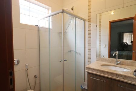 Casa para alugar com 168m², 3 quartos e 2 vagasBanheiro da Suíte