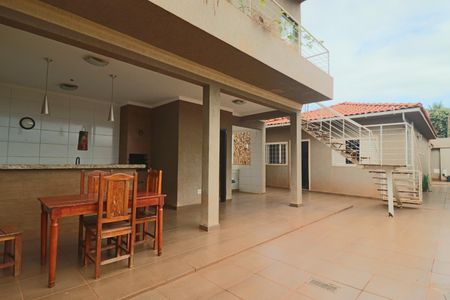 Casa para alugar com 168m², 3 quartos e 2 vagasChurrasqueira