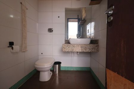 Casa para alugar com 168m², 3 quartos e 2 vagasBanheiro de serviço