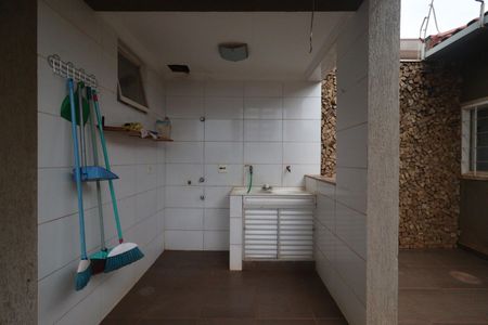 Casa para alugar com 168m², 3 quartos e 2 vagasÁrea de Serviço