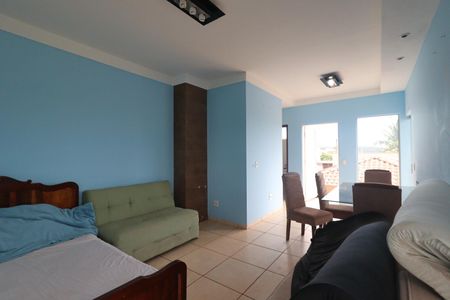 Casa para alugar com 168m², 3 quartos e 2 vagasSuíte 2