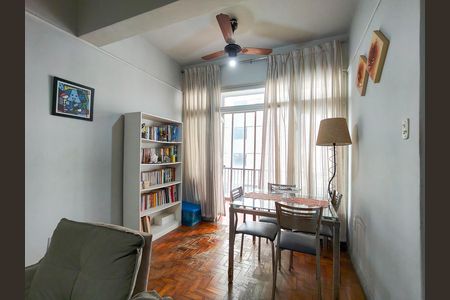 Apartamento à venda com 80m², 2 quartos e 1 vaga Apartamento à venda com 80m², 2 quartos e 1 vagaSala