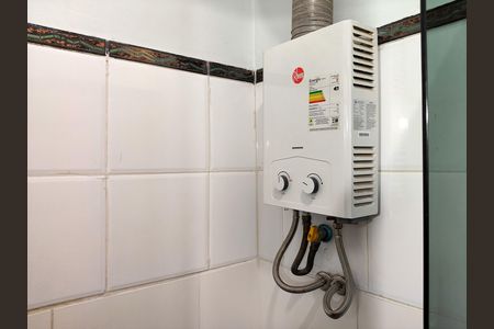 Apartamento à venda com 80m², 2 quartos e 1 vaga Apartamento à venda com 80m², 2 quartos e 1 vagaBanheiro social