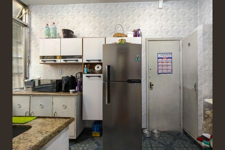 Apartamento à venda com 80m², 2 quartos e 1 vaga Apartamento à venda com 80m², 2 quartos e 1 vagaCozinha e Área de Serviço
