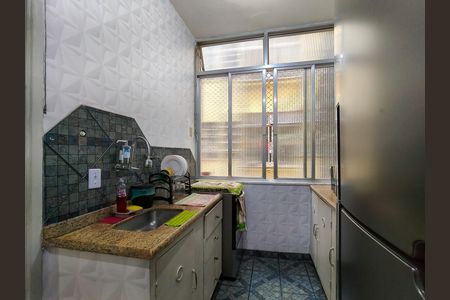 Apartamento à venda com 80m², 2 quartos e 1 vaga Apartamento à venda com 80m², 2 quartos e 1 vagaCozinha e Área de Serviço