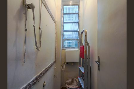 Apartamento à venda com 80m², 2 quartos e 1 vaga Apartamento à venda com 80m², 2 quartos e 1 vagaBanheiro de serviço