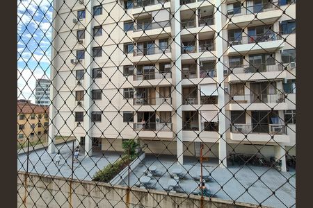 Apartamento à venda com 80m², 2 quartos e 1 vaga Apartamento à venda com 80m², 2 quartos e 1 vagaVista do Quarto 2