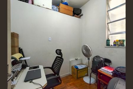 Apartamento à venda com 80m², 2 quartos e 1 vaga Apartamento à venda com 80m², 2 quartos e 1 vagaQuarto de Serviço
