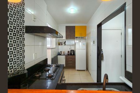 Apartamento para alugar com 50m², 2 quartos e 1 vaga Apartamento para alugar com 50m², 2 quartos e 1 vagaCozinha